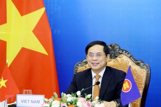 Bộ trưởng Bùi Thanh Sơn thăm Campuchia: Cụ thể hóa thỏa thuận hai nước