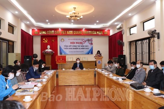Tiếp tục đẩy mạnh khuyến học, khuyến tài, tích cực xây dựng xã hội học tập
