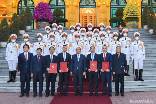 Chủ tịch nước trao quyết định bổ nhiệm 4 Đại sứ, ‘chọn mặt gửi vàng’ để giao nhiệm vụ
