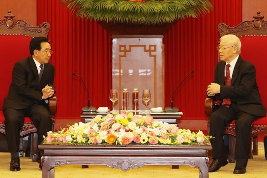 Tổng Bí thư Nguyễn Phú Trọng tiếp Thủ tướng Lào Phankham Viphavanh