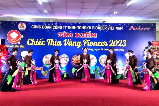 Đoàn Nghệ thuật Múa rối Hải Phòng biểu diễn nghệ thuật phục vụ hơn 1.300 công nhân lao động