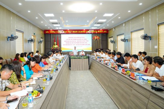 Lãnh đạo thành phố nghe báo cáo về Đề án Đổi mới và phát triển Trường Đại học Hải Phòng đến năm 2030, tầm nhìn đến năm 2045