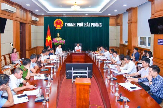 Kết luận của Chủ tịch Ủy ban nhân dân thành phố tại cuộc họp nghe báo cáo công tác chuẩn bị tổ chức cưỡng chế để thực hiện Dự án Khu nhà ở xã hội tại Tổng kho 3 Lạc Viên