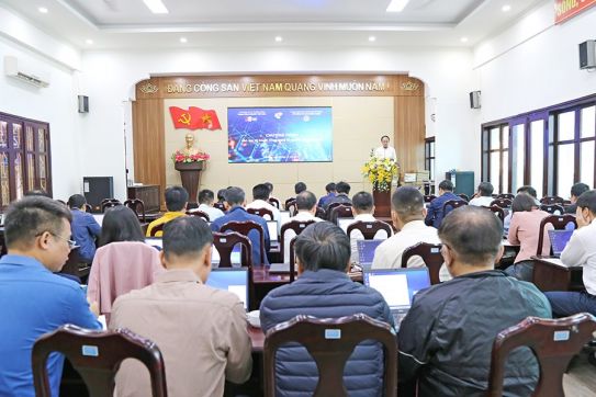 Hơn 70 cán bộ, công chức phụ trách công nghệ thông tin tham gia chương trình đào tạo kỹ thuật, công nghệ về chuyển đổi sang IPv6