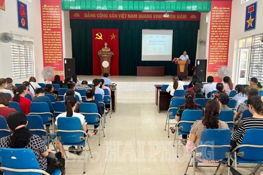 Hội Liên hiệp Phụ nữ thành phố tổ chức truyền thông kiến thức di cư an toàn