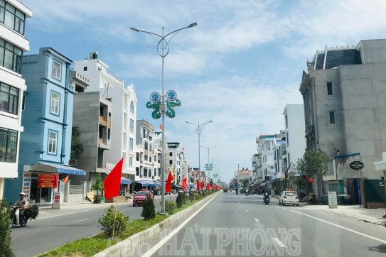 Điều chỉnh, bổ sung kế hoạch đầu tư công trung hạn 2021-2025: Ưu tiên nguồn lực hoàn thiện tiêu chí đô thị