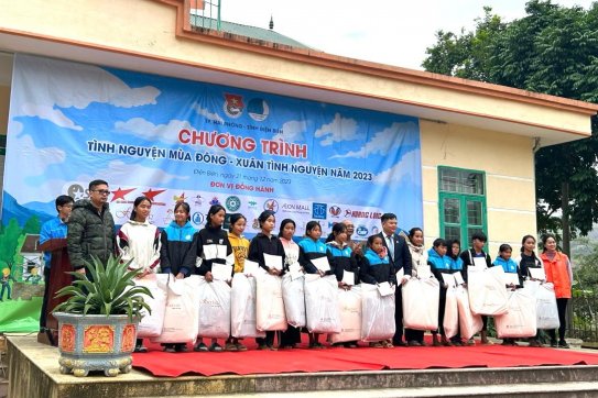CLB Doanh nhân trẻ 1983 Hải Phòng đồng hành “Tình nguyện mùa Đông 2023 - Xuân tình nguyện 2024”