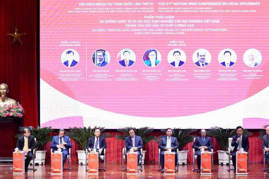 (Trực tuyến) Tăng cường thu hút đầu tư chất lượng cao hướng tới mục tiêu phát triển xanh và bền vững của địa phương