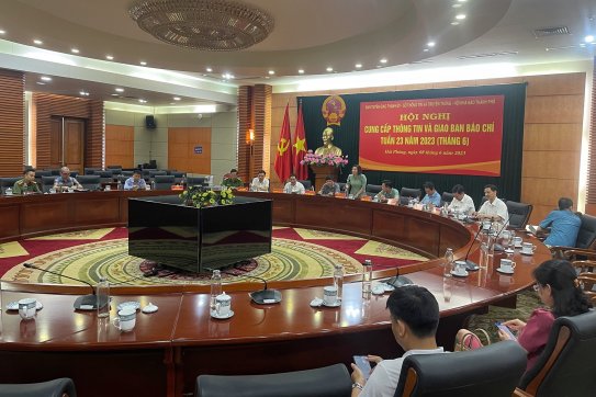 Giao ban báo chí tuần thứ 23: Tăng cường tuyên truyền tiết kiệm điện, phòng chống cháy nổ