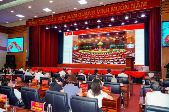 Quán triệt, tuyên truyền kết quả Hội nghị Ban Chấp hành Trung ương Đảng giữa nhiệm kỳ khóa XIII và giới thiệu tác phẩm của đồng chí Tổng Bí thư Nguyễn Phú Trọng