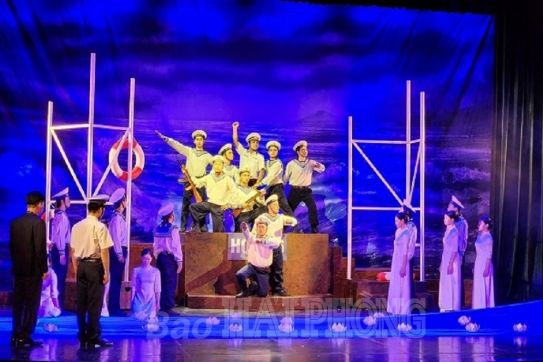 “Làn gió mới” sân khấu về đề tài chiến tranh
