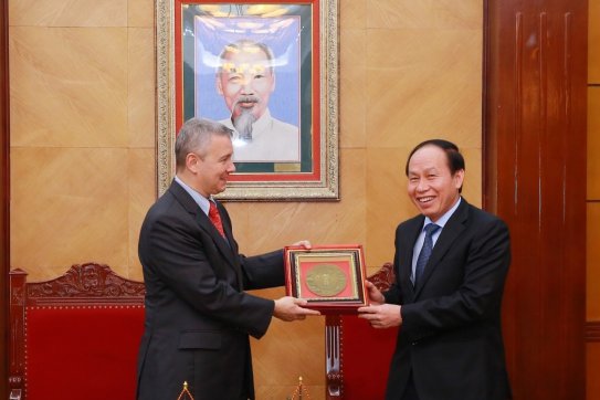 Đoàn Đại sứ quán Vương quốc Bỉ thăm làm việc tại Hải Phòng