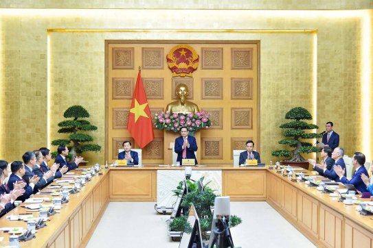 Thủ tướng gặp Trưởng cơ quan đại diện Việt Nam ở nước ngoài: Ngoại giao kinh tế phục vụ phát triển là ưu tiên cao