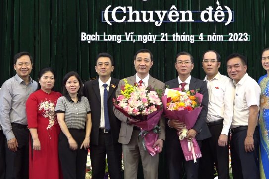 Kỳ họp thứ 7 HĐND huyện Bạch Long Vĩ khoá VI, nhiệm kỳ 2021-2026: Kiện toàn chức danh Chủ tịch UBND huyện Bạch Long Vĩ