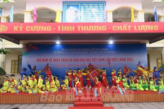 Tọa đàm “Đọc sách trong kỷ nguyên số”