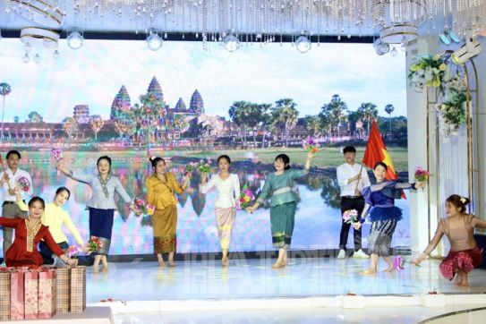 Giao lưu sinh viên Lào, Myanmar đang học tại Hải Phòng dịp tết cổ truyền các nước