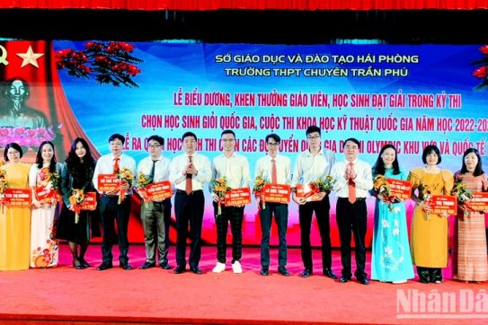 Hải Phòng biểu dương, khen thưởng 76 học sinh giỏi quốc gia