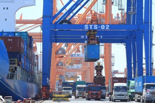 Xuất khẩu khởi sắc, nhóm hàng chủ lực tăng mạnh