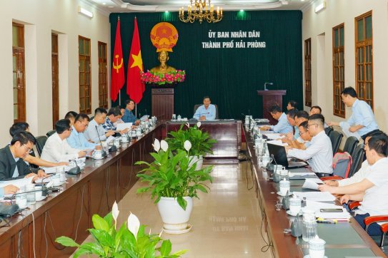 Họp bàn phương án giải quyết đối với các hộ dân có Quyết định thanh lý nhà ở tại chung cư trên địa bàn quận Ngô Quyền