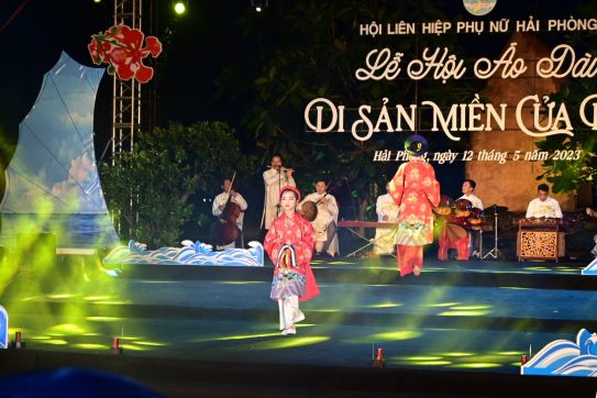 Lễ hội Áo dài chào mừng Lễ hội Hoa Phượng Đỏ - Hải Phòng 2023