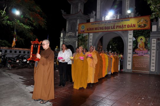 Đại lễ Phật đản tại chùa Bạch Long, huyện đảo Bạch Long Vĩ