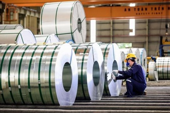 Anh lên kế hoạch thu thuế carbon, các ngành công nghiệp Việt Nam cần tăng tốc chuyển đổi năng lượng