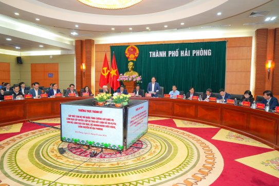Thường trực Thành ủy gặp mặt cán bộ trẻ được tăng cường giữ chức vụ lãnh đạo cấp huyện, cấp xã theo Kết luận số 09-KL/TU