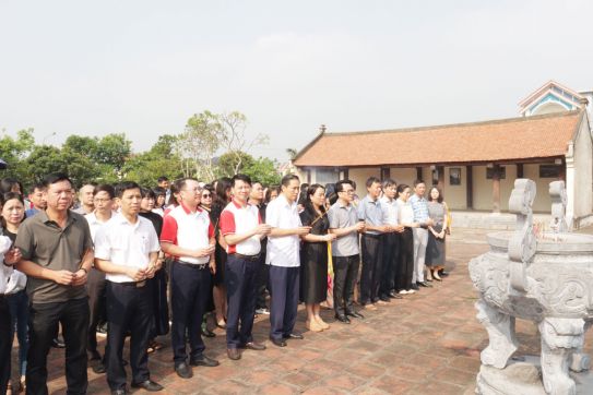 Cơ quan tham mưu, giúp việc của Thành ủy tổ chức hoạt động về nguồn ôn lại truyền thống lịch sử tại huyện An Lão
