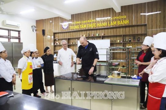 Đào tạo ngoại ngữ trong các cơ sở giáo dục nghề nghiệp: Tạo sự liên kết phù hợp