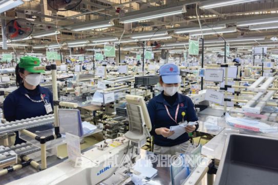 Sản xuất công nghiệp tăng tốc hoàn thành nhiệm vụ