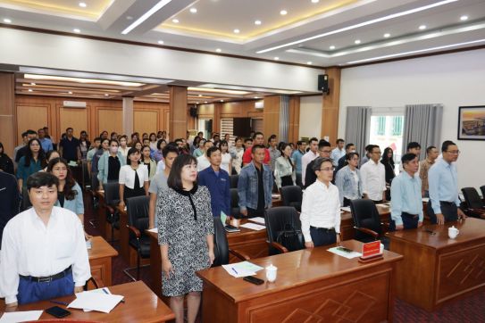 Bồi dưỡng lý luận chính trị cho hơn 130 đảng viên mới của các Công ty trong Khu công nghiệp, Khu kinh tế