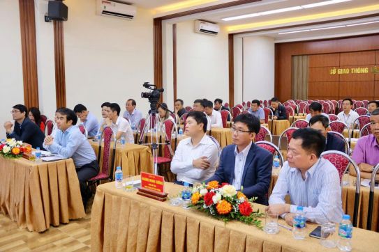 Ứng dụng công nghệ thông tin trong quản lý, kiểm soát hoạt động giao thông công cộng bằng xe buýt trên địa bàn thành phố