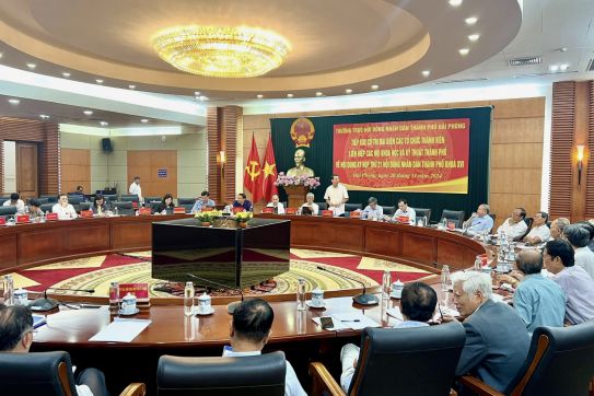 Thường trực HĐND thành phố tiếp xúc cử tri thành viên Liên hiệp các Hội Khoa học và Kỹ thuật thành phố
