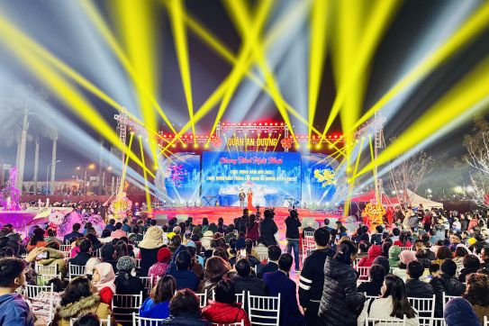 Chương trình Nghệ thuật sôi động chào mừng năm mới 2025 và thành lập Quận An Dương