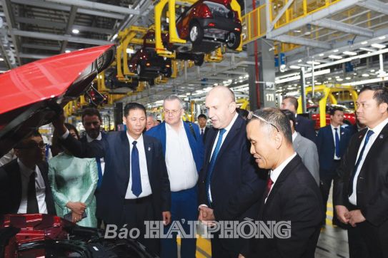 Phát triển các thành phần kinh tế: Thúc đẩy tăng trưởng mạnh mẽ