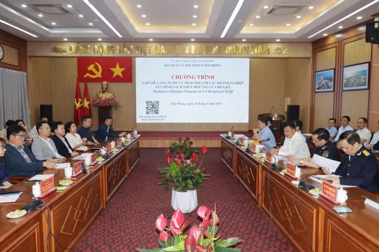 Ban Quản lý Khu kinh tế Hải Phòng đối thoại với doanh nghiệp về chính sách thuế của Hoa Kỳ