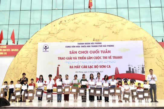 Trao giải Cuộc thi vẽ tranh thiếu nhi năm học 2024 - 2025 với chủ đề: “Thiếu nhi Việt Nam lớn lên cùng đất nước” và “Hải Phòng - thành phố trong mắt em”