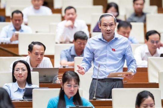 Thực hiện các chính sách phát triển nhà ở xã hội; bảo vệ dữ liệu cá nhân