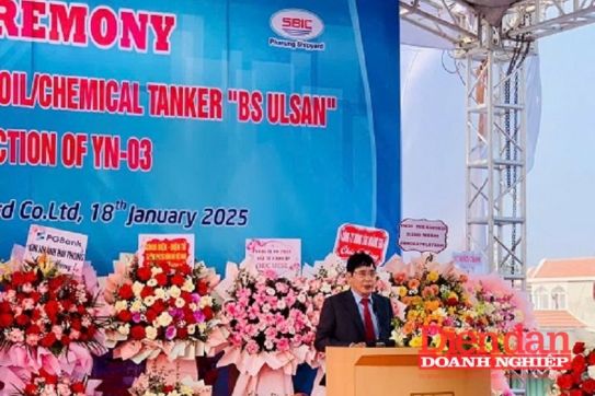 Hạ thủy thành công tàu chở dầu, hóa chất 13 nghìn tấn xuất khẩu sang Hàn Quốc