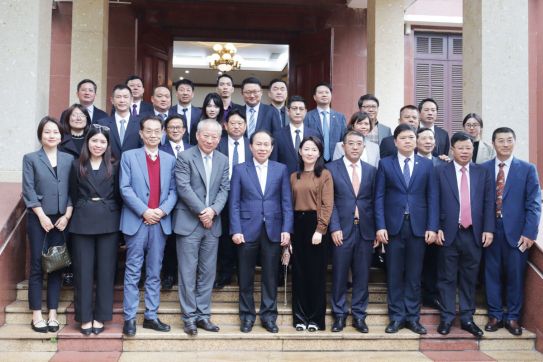 Secretary of the City Party Committee and Pacific Construction Group discuss about cooperation and investment opportunities in Hai Phong city   