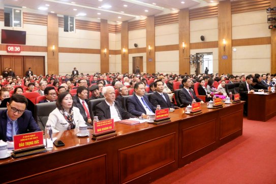 Lãnh đạo thành phố tiếp xúc đội ngũ trí thức, văn nghệ sĩ tiêu biểu nhân dịp Tết Nguyên đán Giáp Thìn 2024