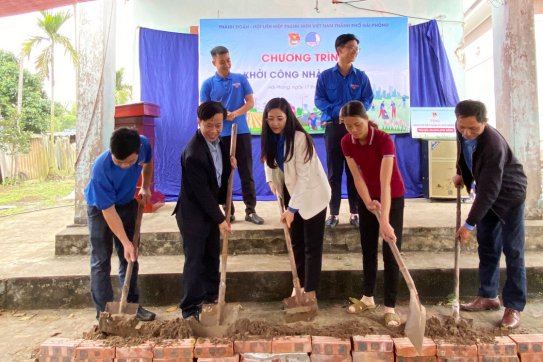 Tuổi trẻ thành phố chung tay xây dựng Nông thôn mới, tham gia phát triển kinh tế - xã hội, củng cố Quốc phòng - an ninh