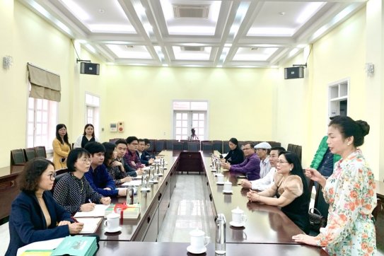 Đoàn kiều bào Hải Phòng tại Cộng hòa Liên bang Đức  thăm và làm việc tại Sở Ngoại vụ