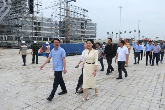 Lãnh đạo thành phố thực địa kiểm tra công tác chuẩn bị tổ chức Lễ hội Hoa Phượng Đỏ - Hải Phòng 2024