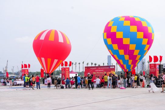 Festival Kinh khí cầu - Bay lên Hải Phòng! Sáng bừng miền di sản