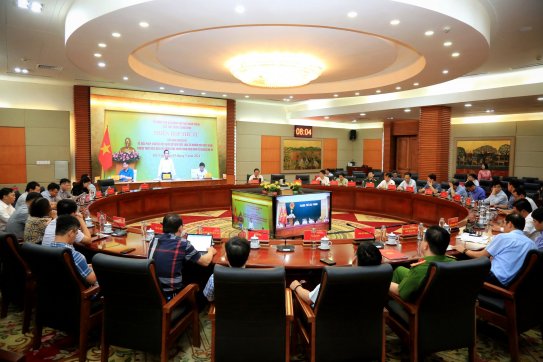 Hội thảo Giải pháp chuyển đổi sang sử dụng một loại tài khoản duy nhất VNeID trong thực hiện dịch vụ công trực tuyến
