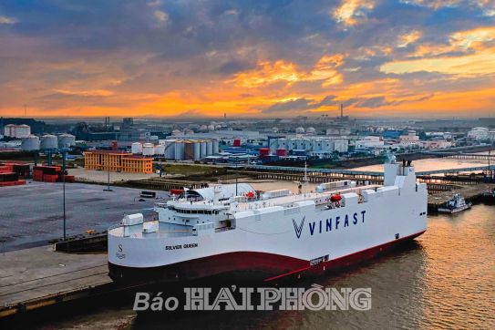 Đánh thức tiềm năng logistics