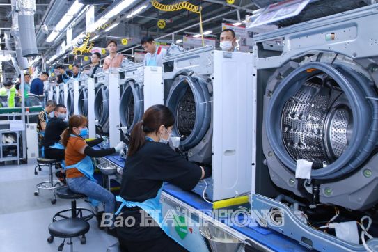 Đổi mới tổ chức, hoạt động công đoàn: Hướng về cơ sở, vì người lao động