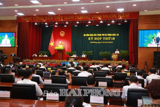 Phát triển nguồn nhân lực làm tham mưu xây dựng pháp luật