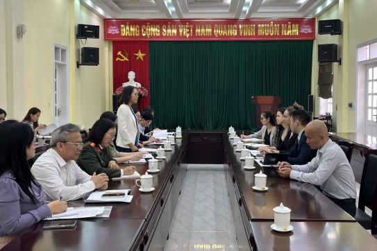 Đoàn Đại sứ quán Hoa Kỳ làm việc với các sở, ngành thành phố  về công tác bảo hộ công dân và hoạt động cho, nhận con nuôi 